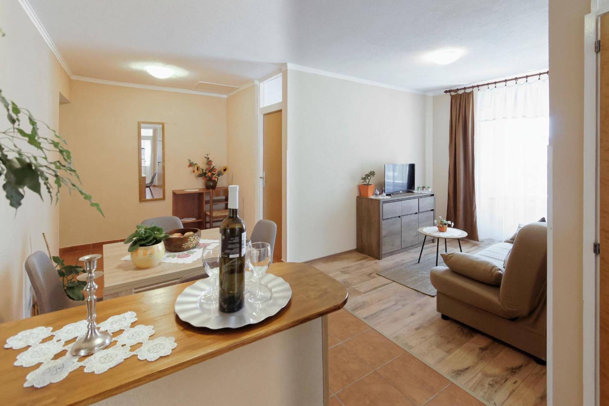 Apartments Viola By Rent Istria Momjan Eksteriør billede