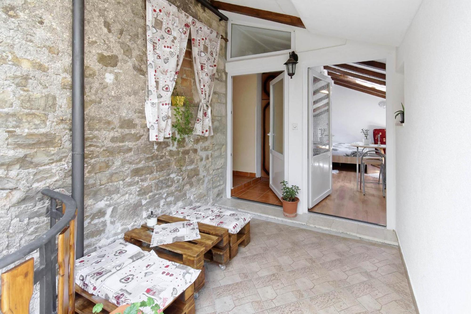 Apartments Viola By Rent Istria Momjan Eksteriør billede