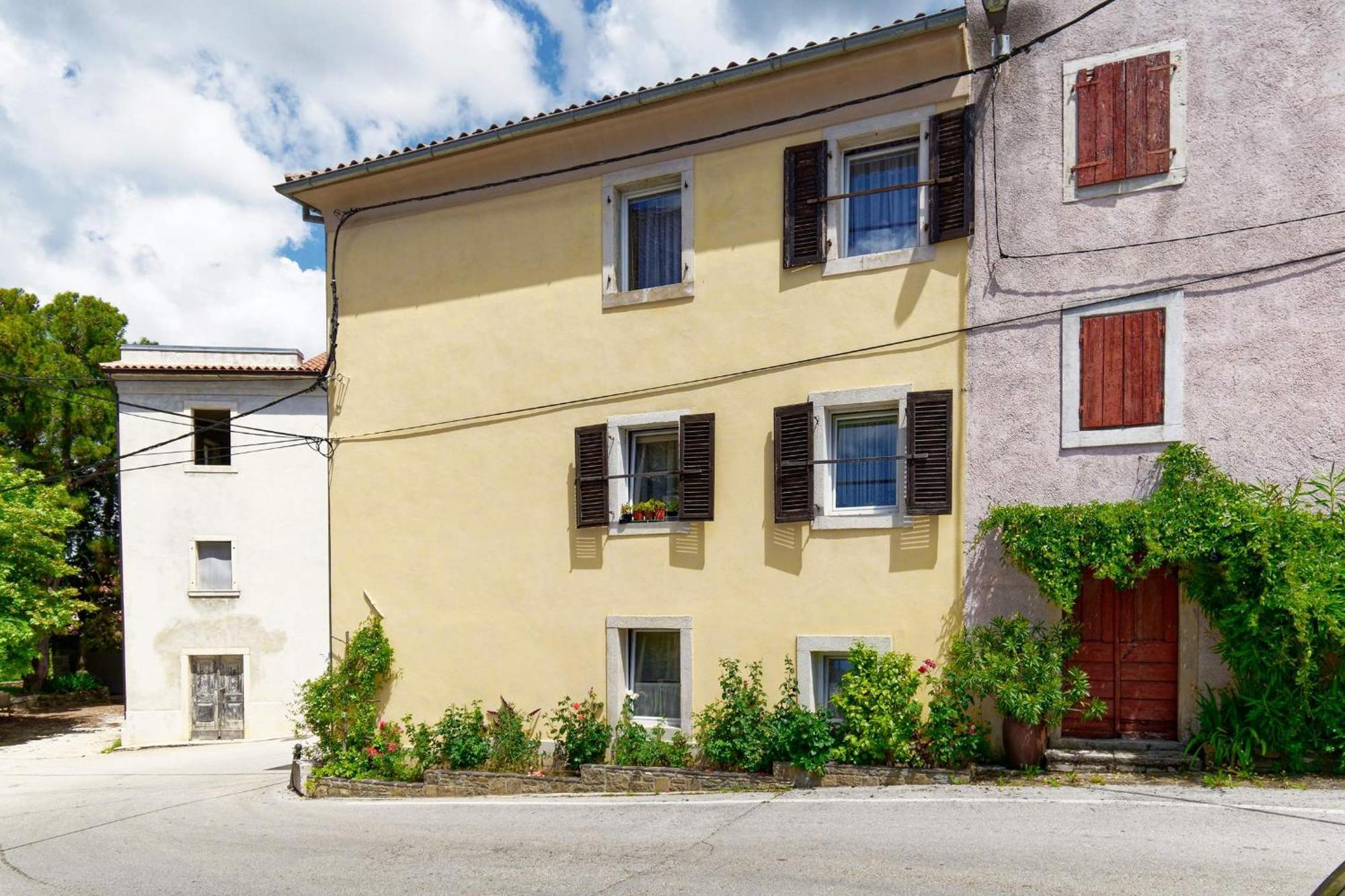 Apartments Viola By Rent Istria Momjan Eksteriør billede